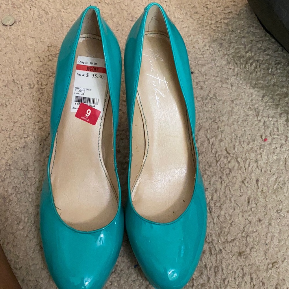 Women’s shoes